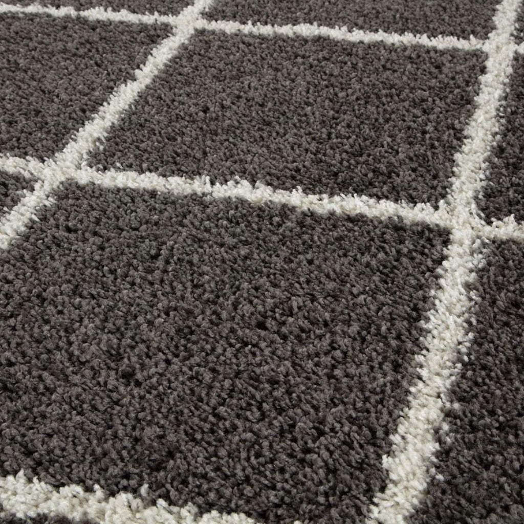 Moroccan Dark Grey Shaggy Rug | 540
