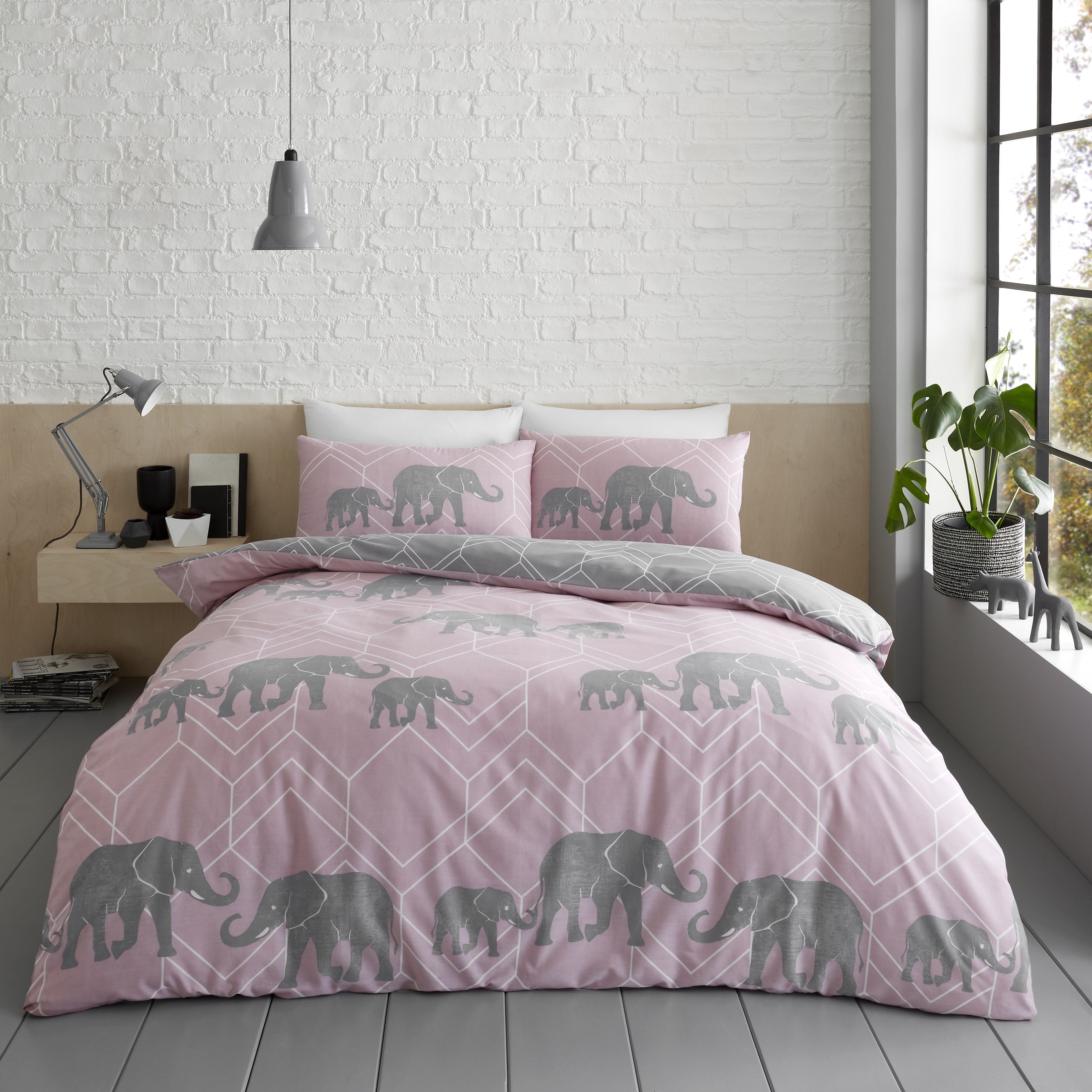 GEO ELEPHANT