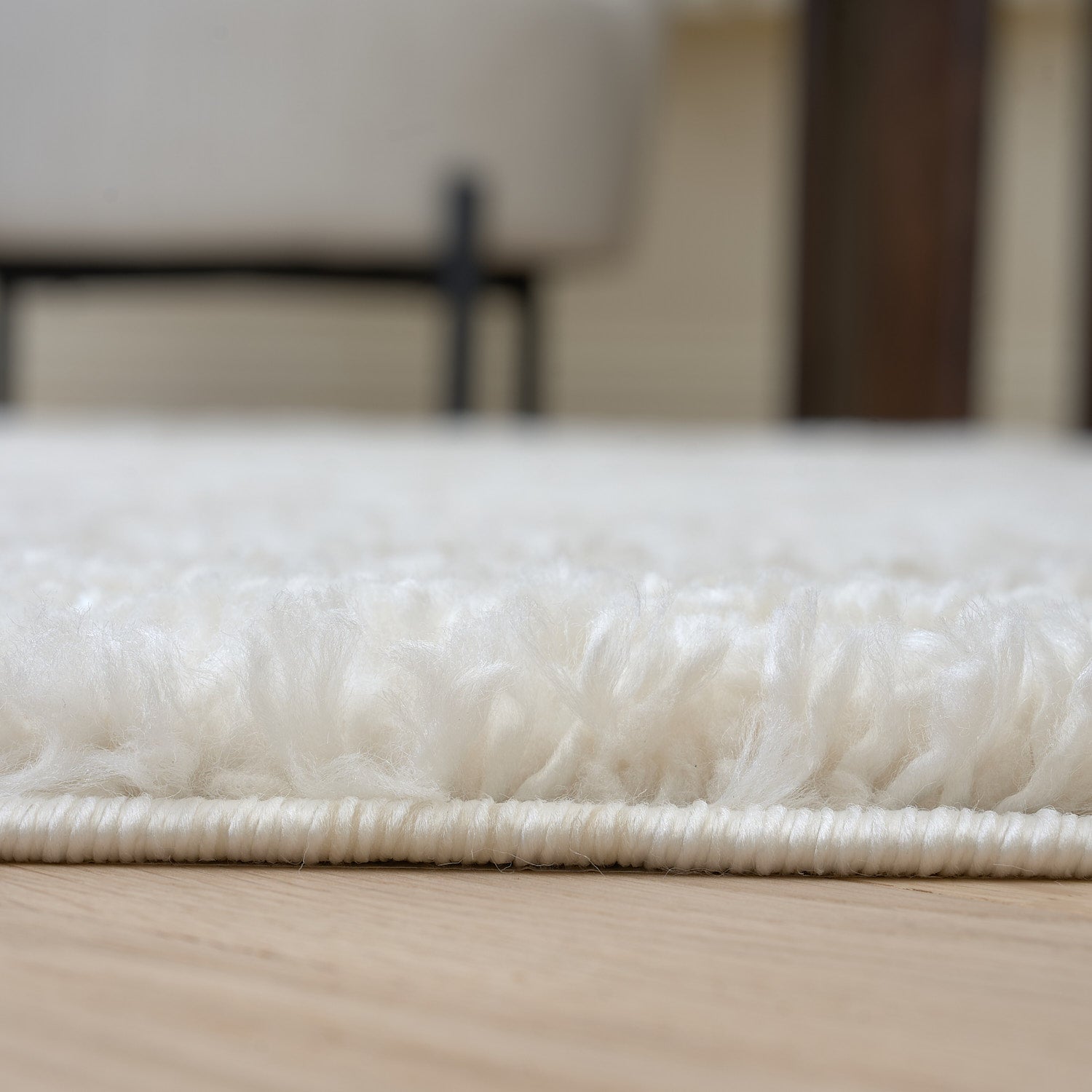 Moodi Shaggy Light Beige Nomari Rug