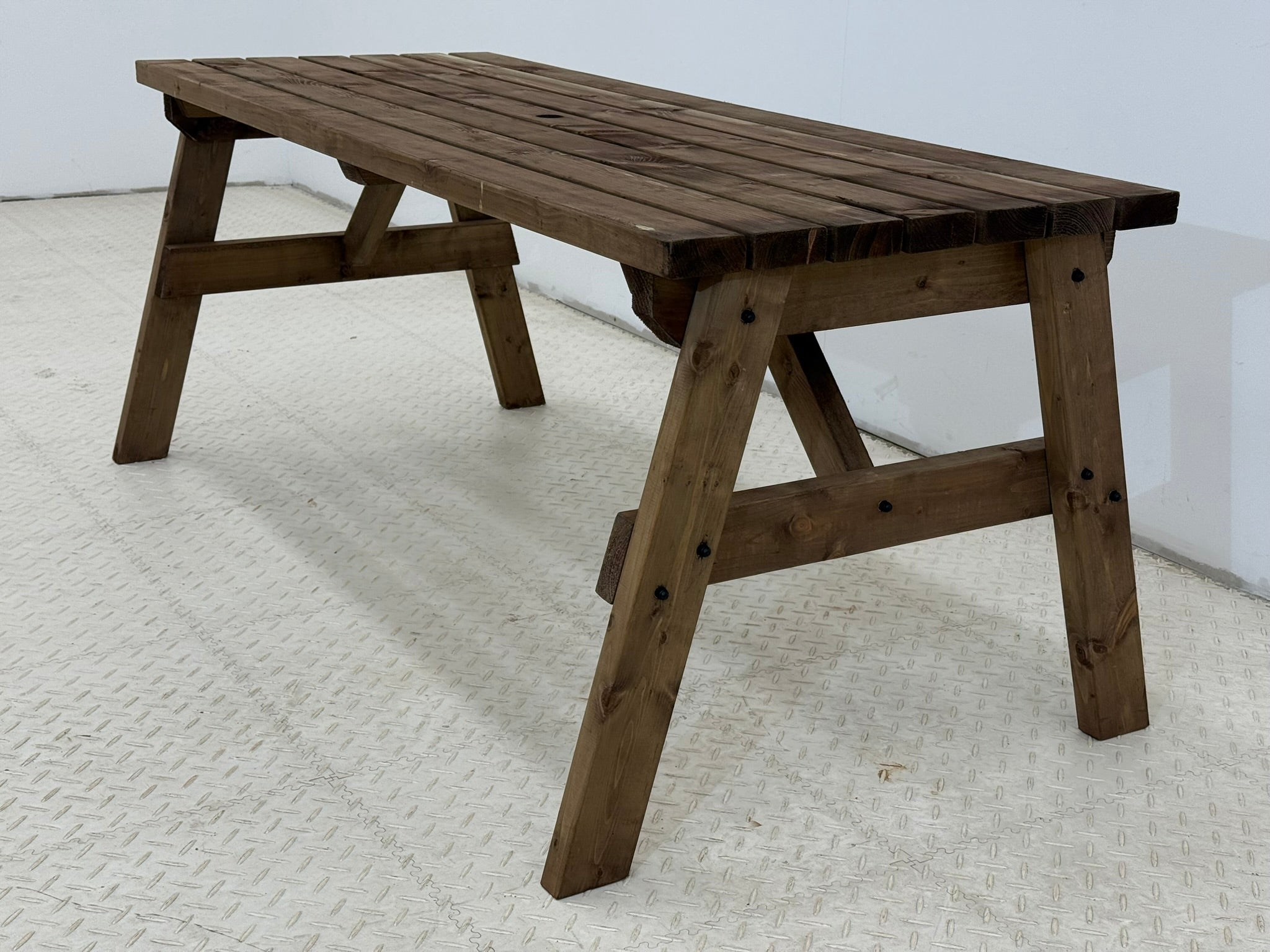 Victoria Wooden Garden Table, Outdoor Picnic Dining Desk - Rustic Finish