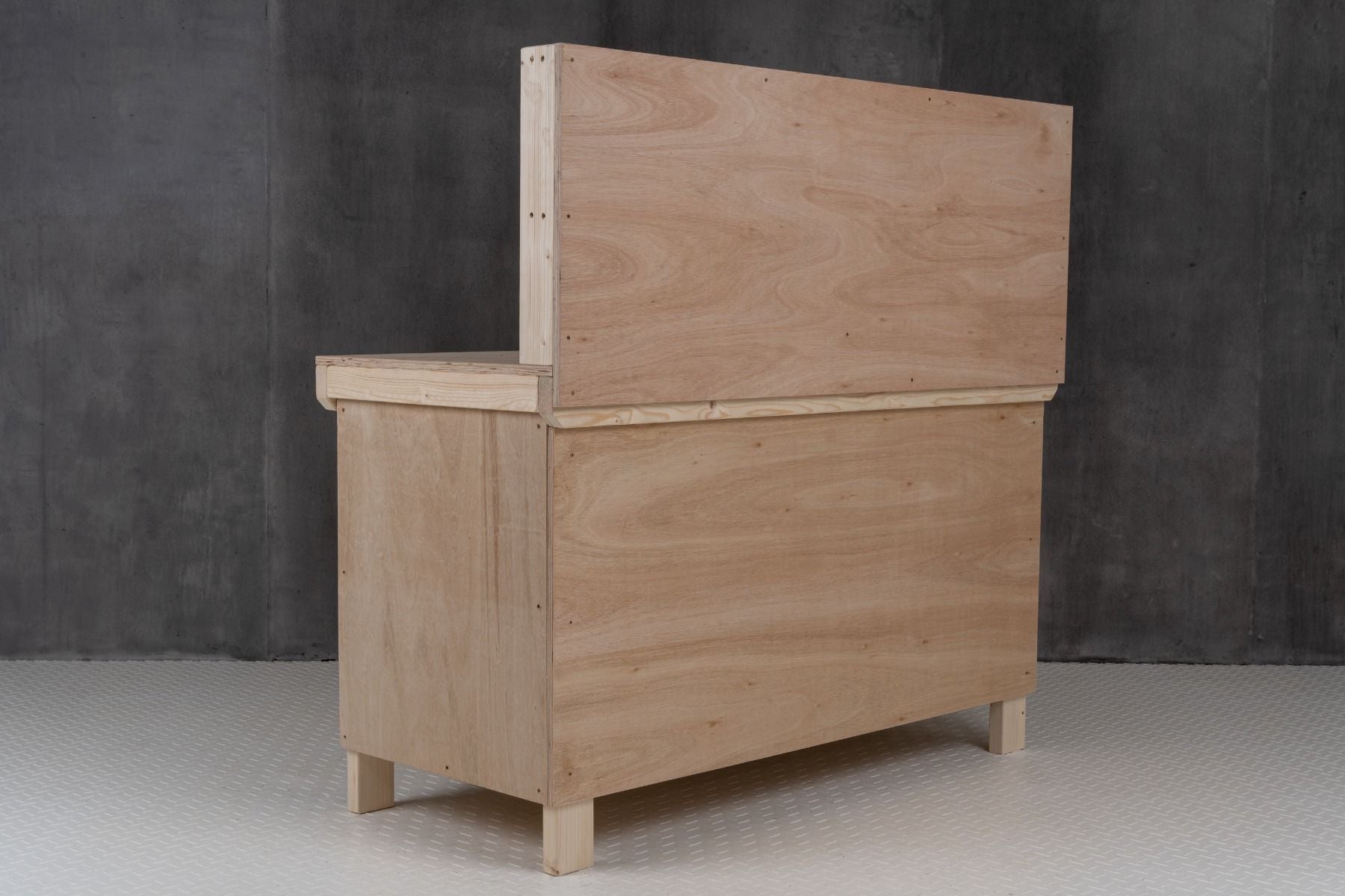 Wooden Eucalyptus hardwood top workbench with lockable cupboard (V.9) with back panel