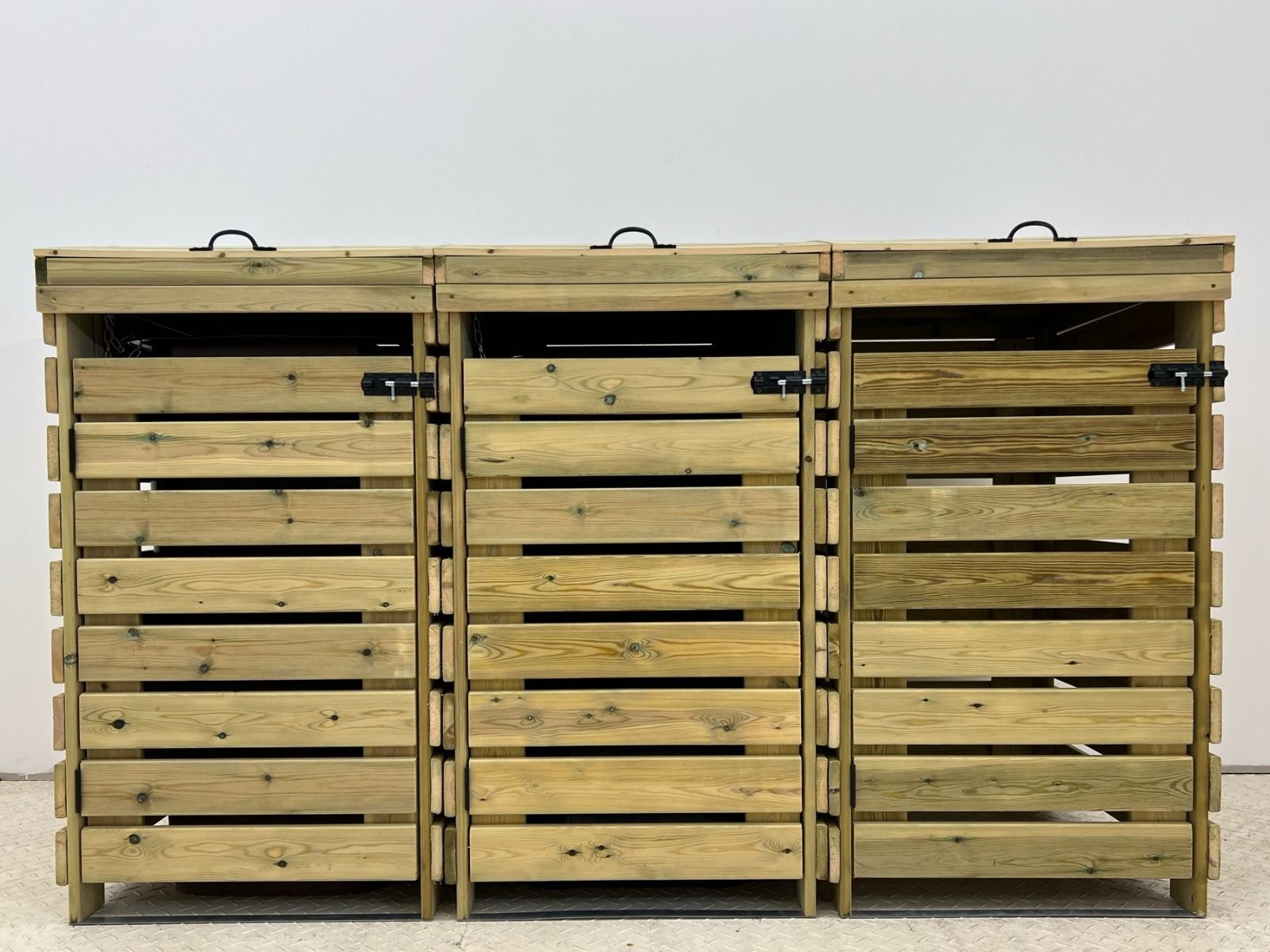 Binbreeze Wheelie Bin Storage Unit
