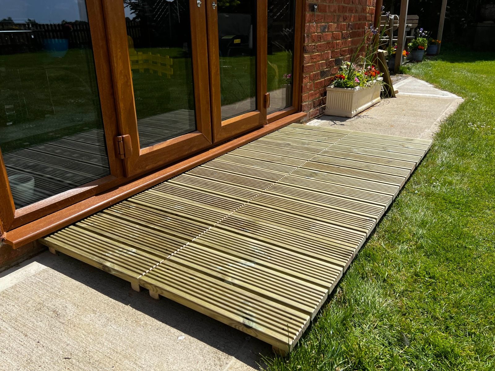 Vertal Decking Tiles
