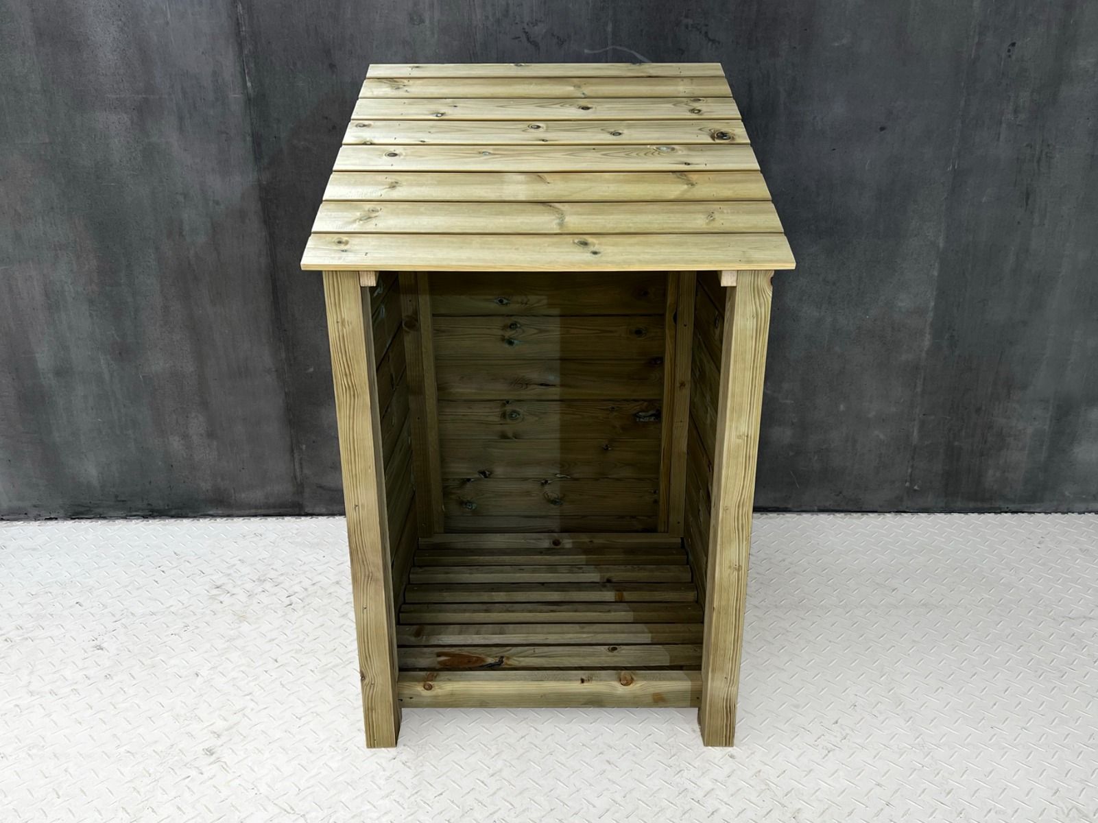 Wooden Premium Tongue/Groove Log Store (W-79cm, H-126cm or H-180cm, D-88cm)