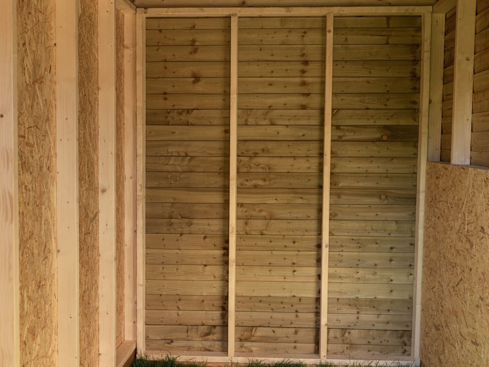 18ft x 12ft Field Shelter with Storage/Tack Feed Room V.4